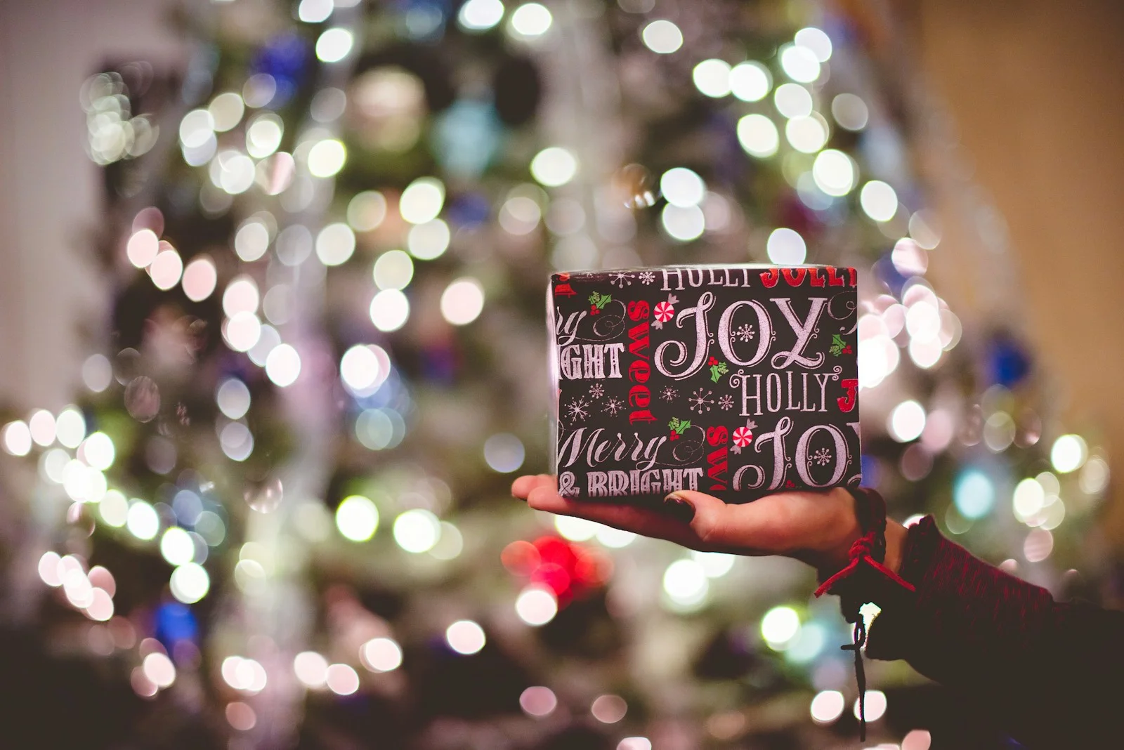 S1. Ep.21 – Holiday Promotions